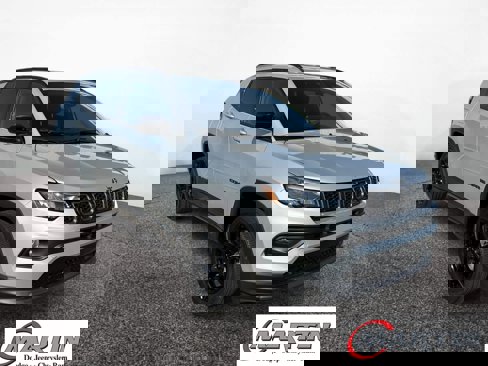 New 2026 Jeep Compass Latitude image 7