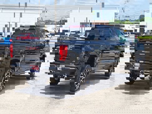 New 2025 GMC Sierra 1500 AT4 w/ AT4 Premium Package image 3