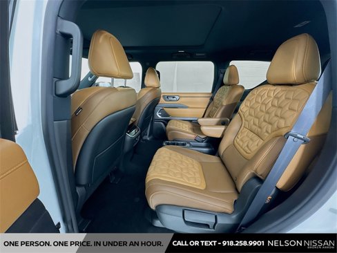 New 2025 Nissan Armada Platinum Reserve image 26