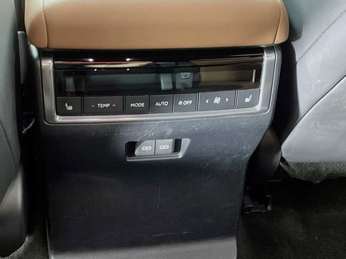 Used 2024 Lexus GX 550 image 23