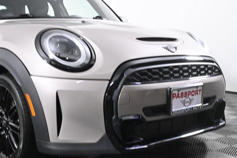 Certified 2022 MINI Cooper S image 3