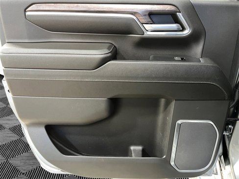 Used 2024 Chevrolet Silverado 3500 LTZ image 20