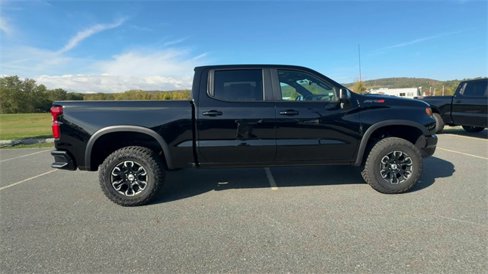 New 2026 Chevrolet Silverado 1500 ZR2 image 9