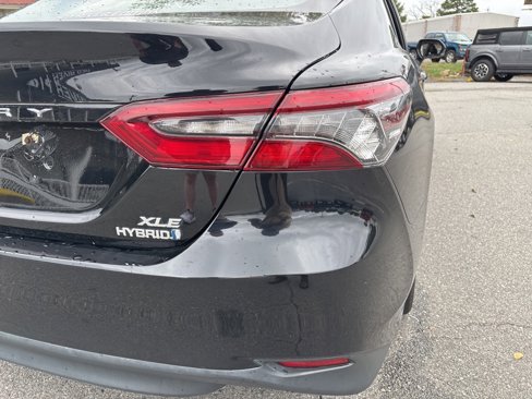 Used 2023 Toyota Camry XLE image 7