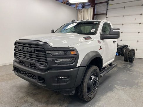 New 2026 RAM 5500 Tradesman image 3