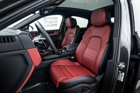 New 2026 Porsche Cayenne S image 5