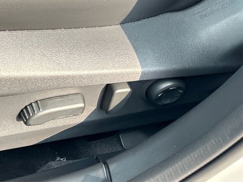 New 2025 Subaru Outback Limited image 37