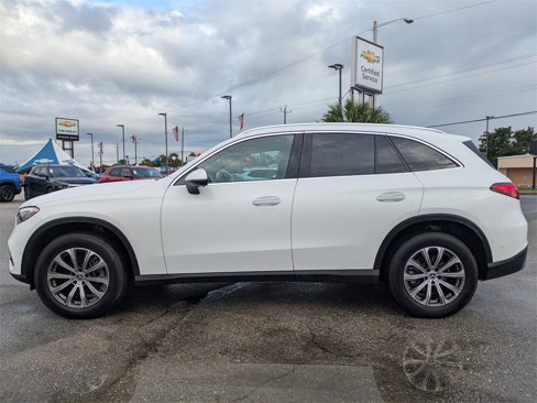 Used 2025 Mercedes-Benz GLC 300 4MATIC image 6