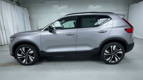 New 2026 Volvo XC40 B5 Ultra w/ Climate Package image 19