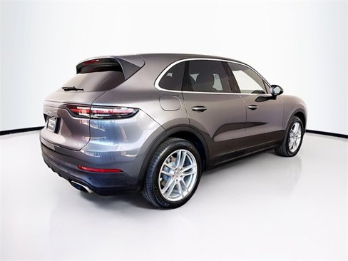 Certified 2023 Porsche Cayenne image 9