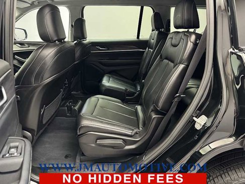 Used 2023 Jeep Grand Cherokee L Limited image 15