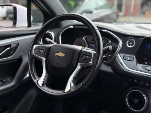 Used 2022 Chevrolet Blazer LT image 11