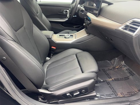 Used 2025 BMW 330i Sedan image 44