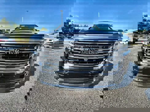 Used 2023 GMC Acadia AT4 w/ Technology Package image 33