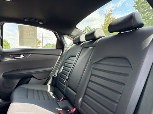 Used 2023 Kia Forte GT-Line w/ GT-Line Premium Package image 33