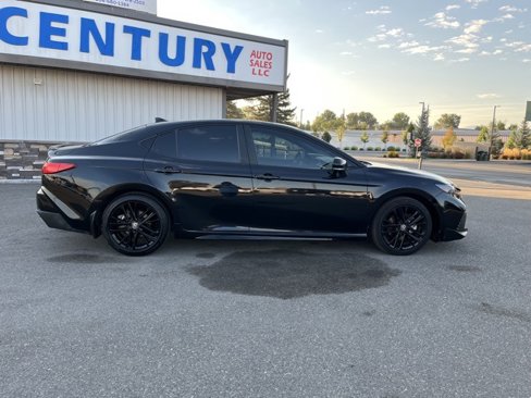 Used 2025 Toyota Camry LE image 14