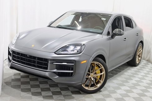Used 2024 Porsche Cayenne S image 7
