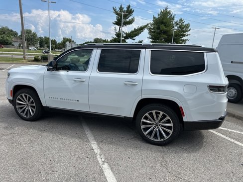 New 2025 Jeep Grand Wagoneer 4WD image 17