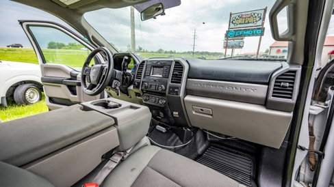 Used 2018 Ford F250 XL w/ Power Equipment Group image 26