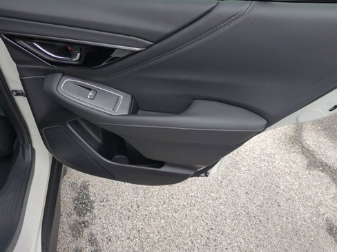 New 2025 Subaru Outback Limited image 36