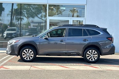 Used 2024 Subaru Outback Premium image 9