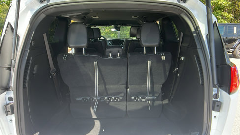 New 2026 Chrysler Voyager LX image 13