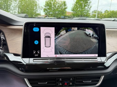New 2025 Volkswagen Atlas SE image 17