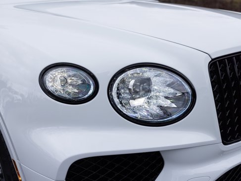 New 2025 Bentley Bentayga image 16