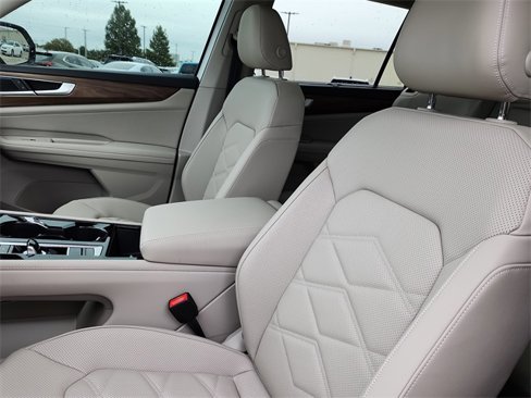 New 2026 Volkswagen Atlas SE image 13
