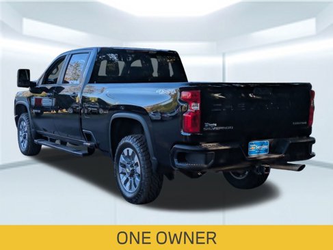 Used 2023 Chevrolet Silverado 2500 Custom w/ Custom Value Package image 4