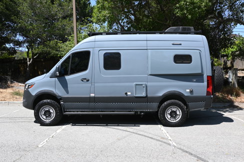 Used 2019 Mercedes-Benz Sprinter 4x4 144 w/ Premium Plus Package image 3