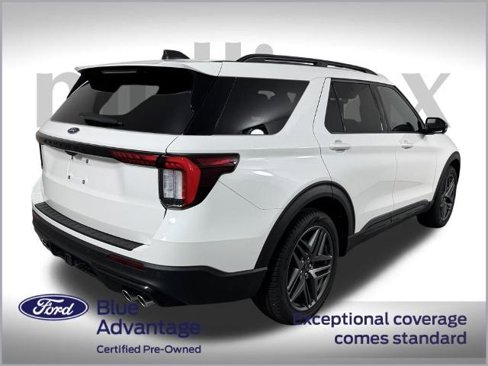 Certified 2025 Ford Explorer ST image 5
