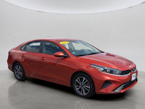 Used 2022 Kia Forte LXS image 21