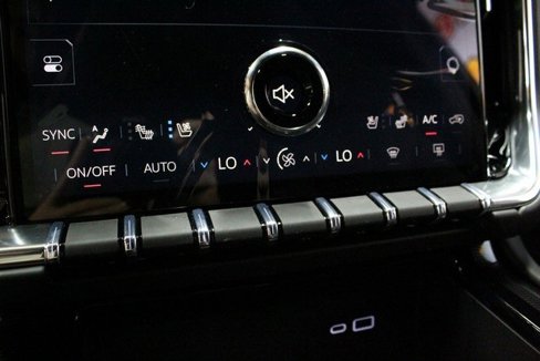 New 2026 GMC Yukon XL Elevation w/ Elevation Premium Package image 30