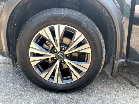 Used 2022 Nissan Rogue SV w/ SV Premium Package image 24