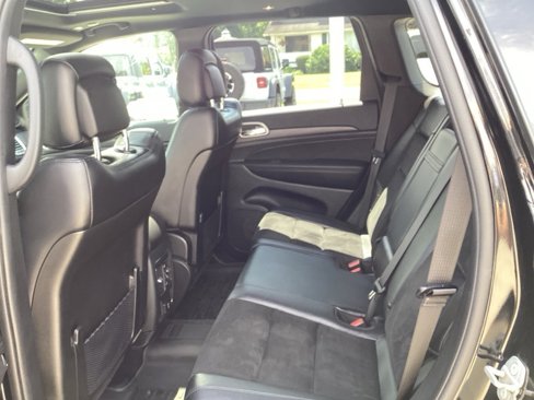 Used 2022 Jeep Grand Cherokee Laredo X image 21