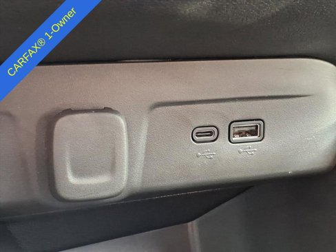 Used 2025 Chevrolet Trax LT image 21