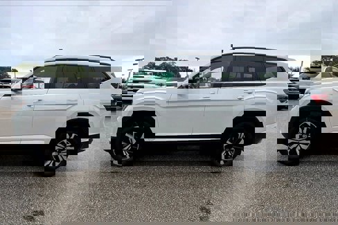 New 2026 Volkswagen Atlas SE image 8