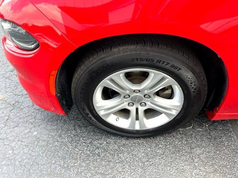 Used 2022 Dodge Charger SXT image 19