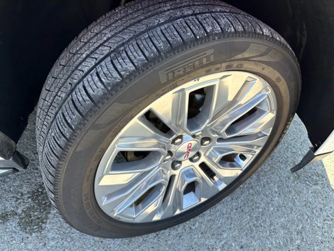 Used 2019 GMC Yukon XL SLT w/ Open Road Package image 9