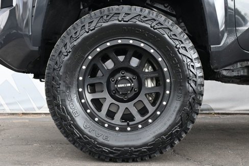 Used 2024 Toyota Tacoma TRD Off-Road image 7