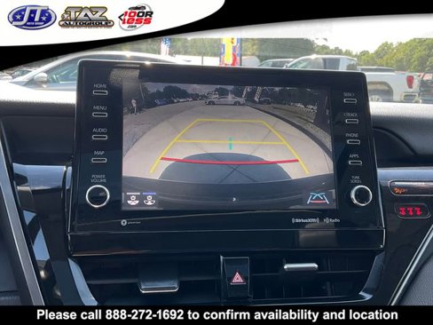 Used 2021 Toyota Camry SE w/ Cold Weather Package image 21