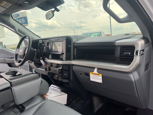 New 2026 Ford F550 4x4 Crew Cab Super Duty image 12
