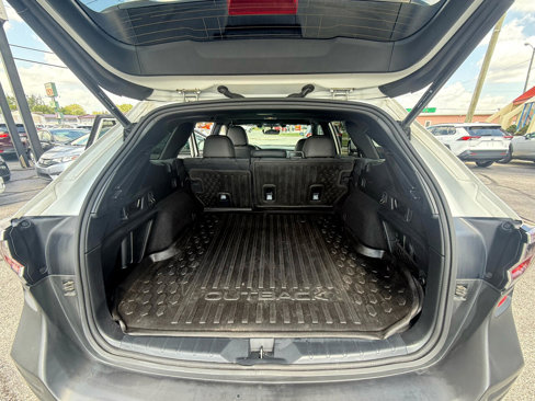Used 2022 Subaru Outback Wilderness image 19