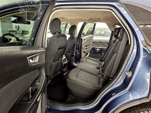 Used 2019 Ford Edge SE image 31
