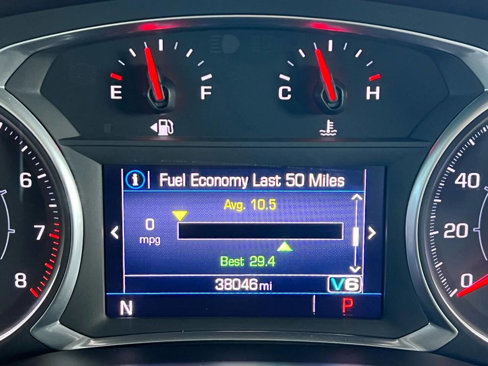 Used 2021 GMC Acadia SLE w/ Driver Convenience Package image 32