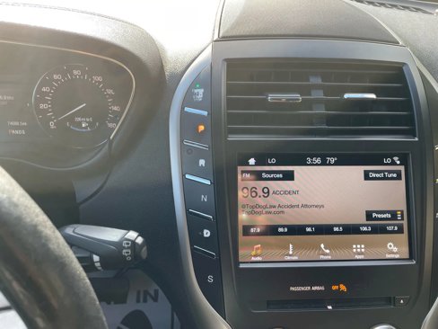 Used 2017 Lincoln MKC Premiere image 16