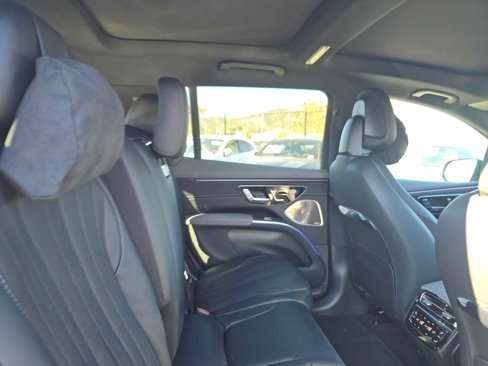New 2026 Mercedes-Benz EQS 400 4MATIC SUV image 21