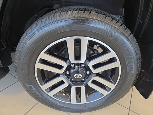 Used 2019 Toyota 4Runner Limited image 10