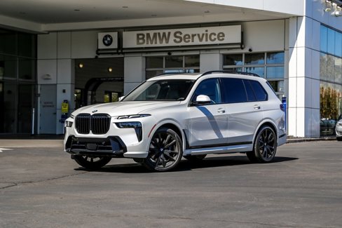 New 2026 BMW X7 xDrive40i w/ Executive Package image 1